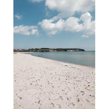 Nyaraló Lobbe Mit Direkter Strandlage *