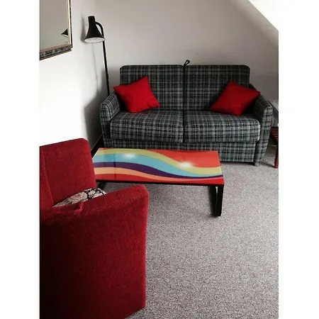 Lobbe Mit Direkter Strandlage Nyaraló *