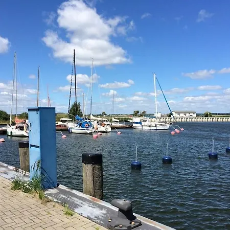 Lobbe Mit Direkter Strandlage *